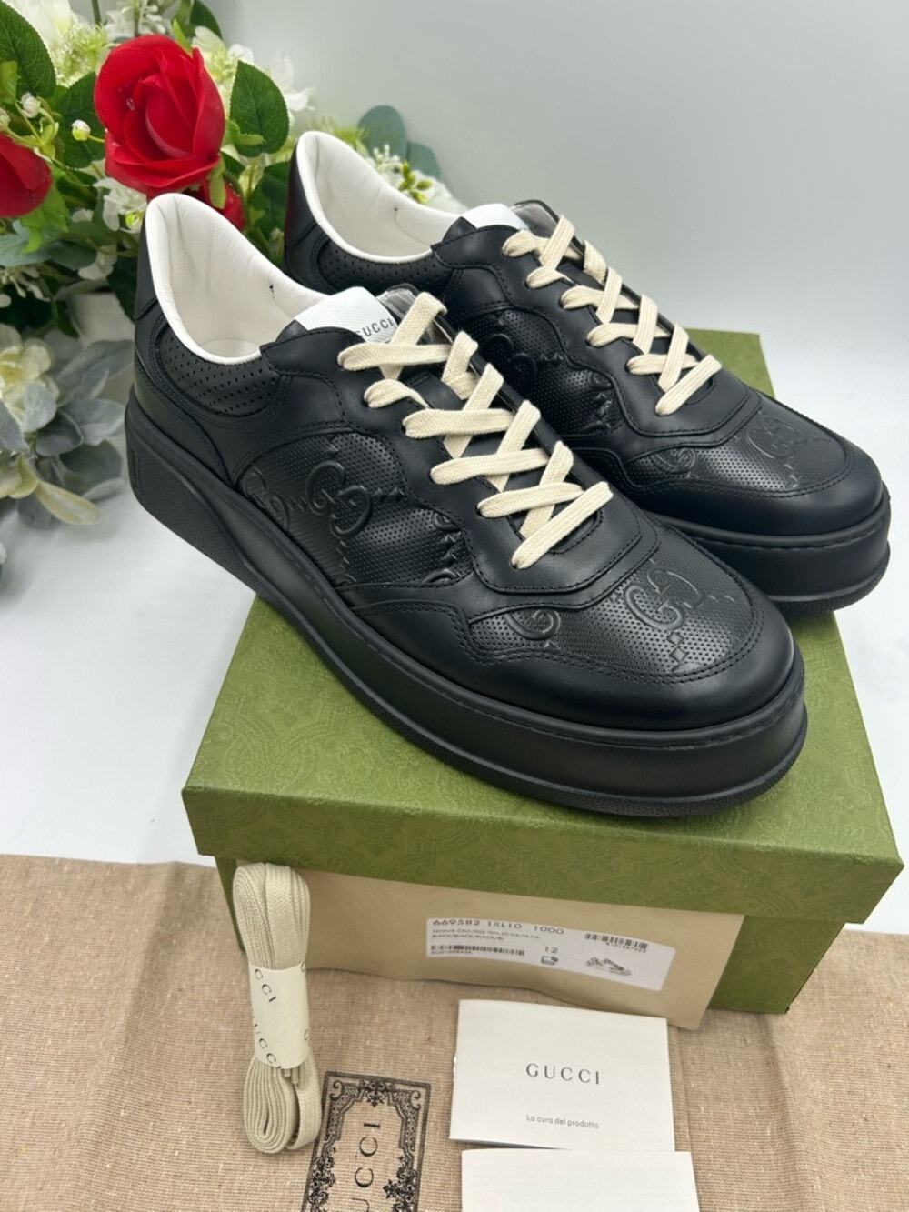 Men's Gucci GG embossed Leather sneakers size 12 made in Italy